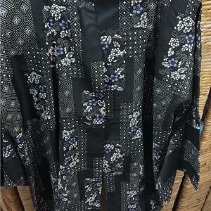 Black and White Floral Kimono